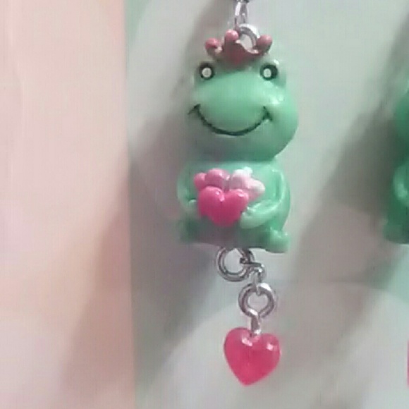 FEB 14TH Prince Frog Valentines day earrings - Picture 2 of 4